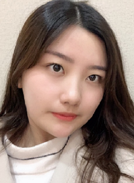 章濤的磨骨瘦臉術(shù)前照片