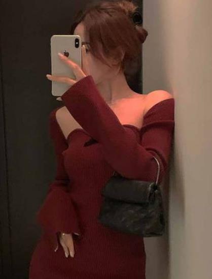 佟柱延的私密整形術(shù)前照片