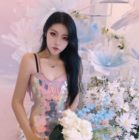 藺雨澤的隆鼻術(shù)后照片