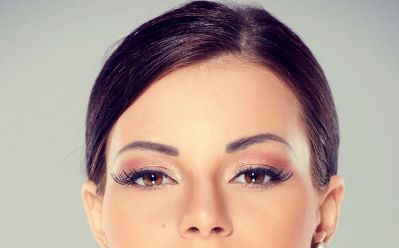 蘇州九龍醫(yī)院整形科醫(yī)生與隆胸案例分享，令人信賴！