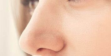 成都市西區(qū)醫(yī)院整形科引領(lǐng)脂肪隆胸創(chuàng)新方式揭示