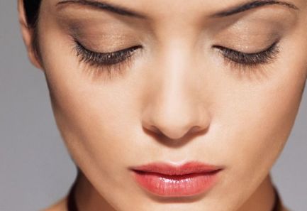 鄧東偉胸部整形效果如何？專家實(shí)力及實(shí)例分享