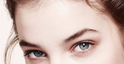 北京協(xié)和整形科兩位專家技術(shù)PK，看他們?nèi)绾螌?shí)操眼部整形！