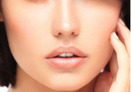 武漢艾美整形醫(yī)院浮動脂肪走向完美，留下令人驚艷的吸脂案例分享