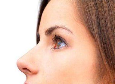 徐隴豫的鼻部整形結(jié)果令人驚嘆，跟隆鼻術(shù)后恢復(fù)過程一樣出色！