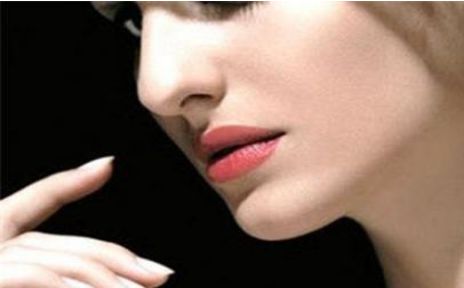 再生醫(yī)學(xué)材料：解讀抗衰技術(shù)的關(guān)鍵層面，眼袋祛除效果媲美神話！