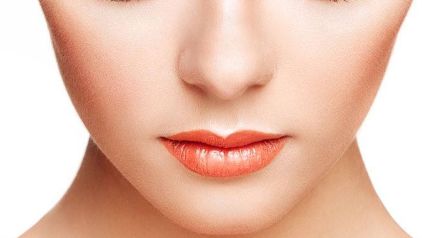 楊亞益整形修復(fù)技術(shù)引領(lǐng)時尚，驚艷雙眼皮效果大揭秘