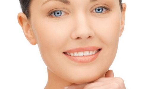 李鴻君的鼻整形案例：醫(yī)生榮譽(yù)和專(zhuān)長(zhǎng)披露！病人滿(mǎn)意度驚人！