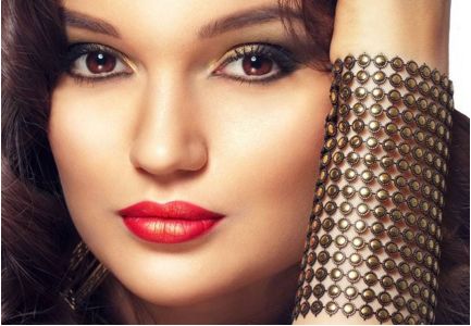 推薦上海美聯(lián)臣雙眼皮手術(shù)醫(yī)生，專家朱迪、杜園園、徐曉斐一一盛贊！