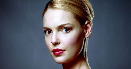 孫寶珊眼袋抽脂的價格和醫(yī)生資質(zhì)介紹，最新項目報價！