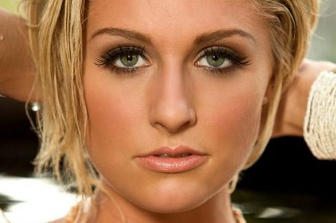 南寧頂級(jí)隆鼻醫(yī)院推薦