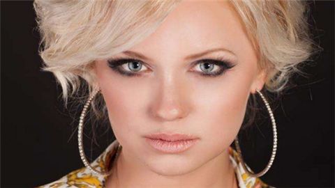 整形外科手術(shù)隆鼻醫(yī)院的費用和恢復(fù)效果說明