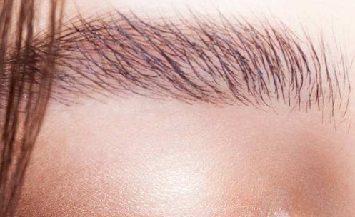 洛陽(yáng)下巴填充哪里更專(zhuān)業(yè)？或洛陽(yáng)下巴填充去哪家醫(yī)院好？