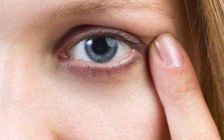 iu整容了嗎？揭秘韓國歌手iu美貌背后的養(yǎng)成之路