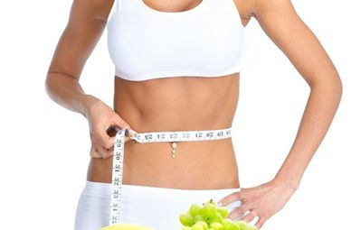 IU李智恩在最新專訪中是否承認整容？揭秘韓國歌手的美麗進化之旅