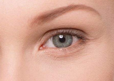 許昌市脂肪填充的醫(yī)生排行榜呈現(xiàn)實(shí)力勝出？高端整形專家團(tuán)隊(duì)盡顯才華！