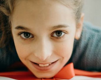 雙眼皮手術(shù)風(fēng)險大？疤痕敏感者需慎重！