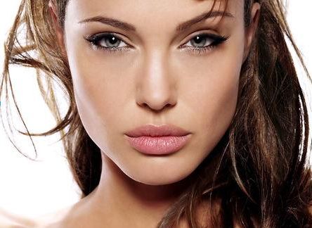 脂肪填充臉上海哪家醫(yī)院好？解讀上海專家經(jīng)驗+實用推薦！