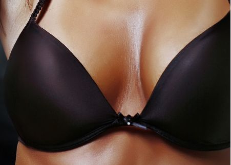 何智苑整容了嗎？揭秘她是否進行了外貌改造！