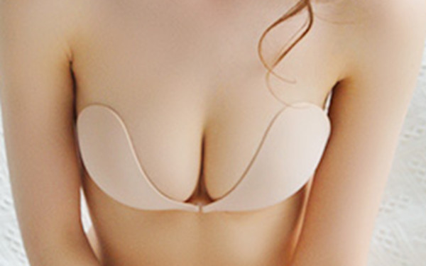 豐胸手術(shù)術(shù)后需要多長時間恢復？假體植入后需要注意什么？