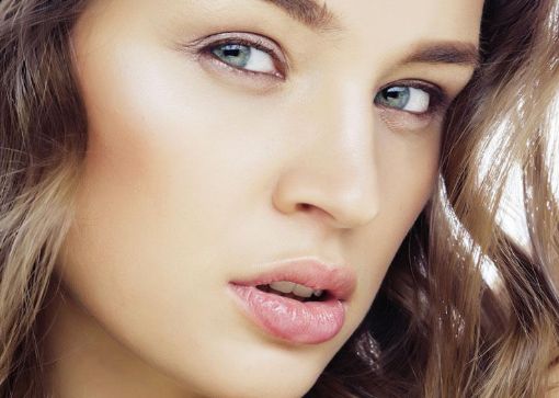 尹峰平面形象煥然一新，是否進(jìn)行了整容手術(shù)？