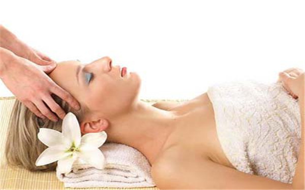 石家莊雅芳亞醫(yī)療美容醫(yī)院的醫(yī)生們是怎樣的？他們的專業(yè)知識和經(jīng)驗如何？醫(yī)院的設(shè)施和服務(wù)如何提供保障？