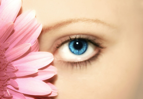 大牌明星為何頻頻整容失??？