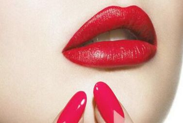 印小天整容了嗎？揭秘明星整容的真相！