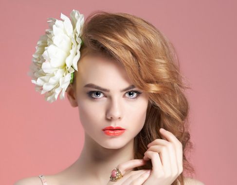 西安專業(yè)植發(fā)醫(yī)院資訊分享！有效解決脫發(fā)難題的選擇！