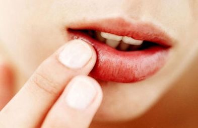 變性之后的poy進(jìn)行了整容手術(shù)，煥然一新