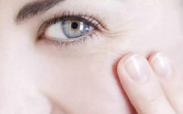 豐額頭的原因有哪些？該怎樣改善額頭窄疑問式標(biāo)題