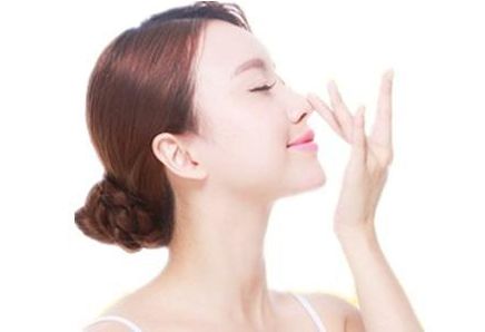 沈陽(yáng)哪家醫(yī)院注射淚溝效果好，專家推薦的醫(yī)院有哪些？