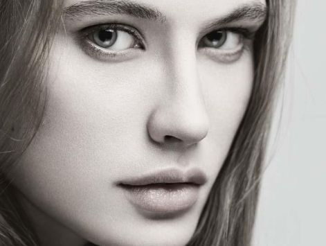 唐悠悠的容顏?zhàn)兓l(fā)了關(guān)注，是否進(jìn)行整容已成眾議焦點(diǎn)