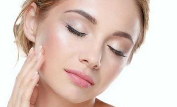 深圳治療痘坑哪家醫(yī)院好？解讀痘坑治療技術(shù)與選擇醫(yī)院小竅門