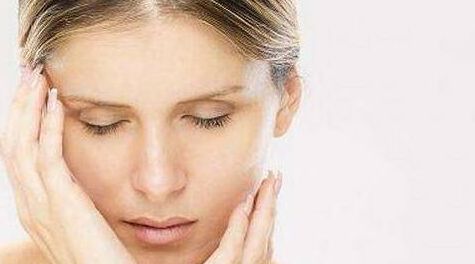 深圳隆胸權(quán)威唐新輝醫(yī)生：口碑好，價(jià)格合理，打造胸前魅影