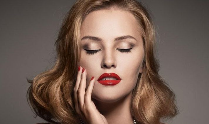 李曉東面部提升手術(shù)費用是多少？