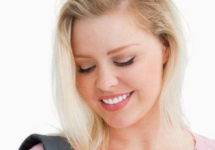 擺脫痘印不再煩惱！黑臉娃娃有什么好處？