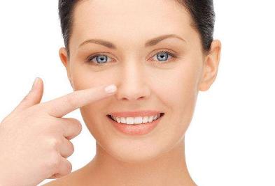 眼紋該如何防止？激光去皺治療可行嗎？