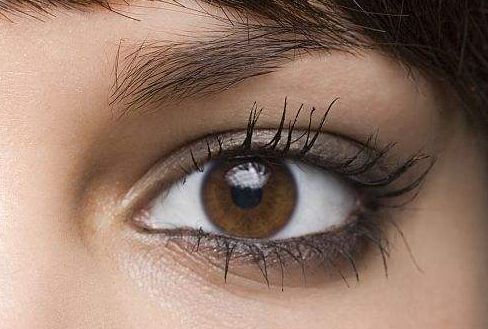 揭秘吳亦凡整容傳聞：醫(yī)美專(zhuān)家解讀真相