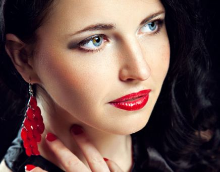 沈陽最佳雙眼皮修復醫(yī)生推薦，張瑩瑩VS黃威誰更受關注？