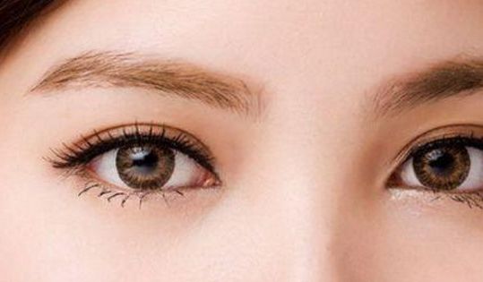 揭秘李勝基整容傳聞的真相：揭開他美貌背后的秘密