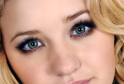 揭秘李文的整容緋聞：真相揭曉！