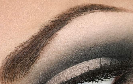 激光脫毛適合哪種毛發(fā)？怎樣做才正確無誤？