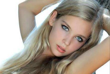 揭秘李秀妍整容傳聞：她的容顏背后的秘密揭秘