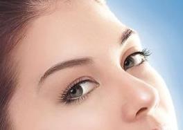 雙下巴抽脂術(shù)和溶脂美容術(shù)相比，哪個(gè)更昂貴？