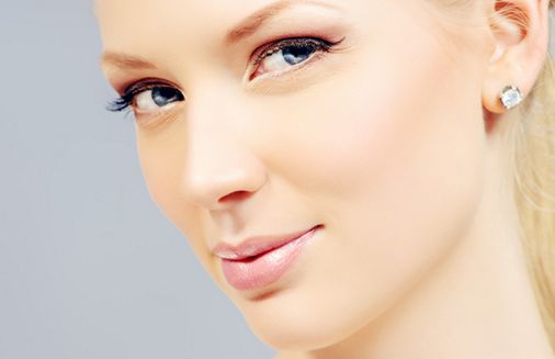 成都隆鼻以賈德淵、黃開(kāi)亮為代表，蓉城塑鼻高手盛行