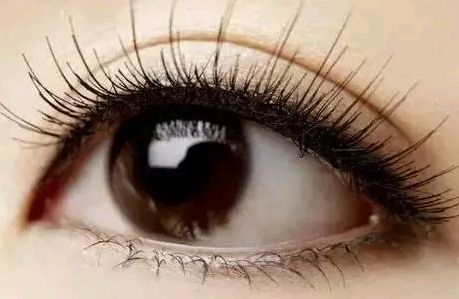 揭秘芙蓉姐姐的整容傳聞：舊貌換新顏！