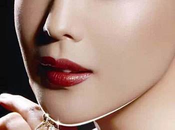 楊麗菁整容了嗎？整容結(jié)果如何？是否單身