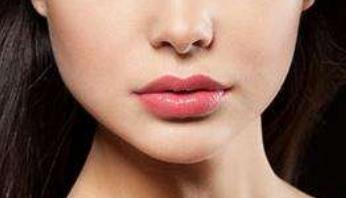 昆明碧蓮盛植發(fā)美容整形醫(yī)院的醫(yī)生是否備受好評(píng)？他們擁有哪些令人矚目的技術(shù)？