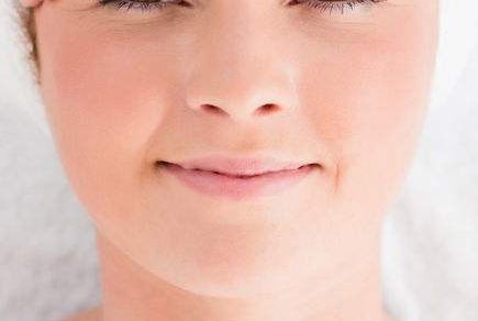 上海哪家醫(yī)院去眼袋好？專(zhuān)業(yè)醫(yī)生推薦，輕松解除眼袋困擾！